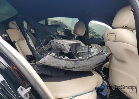 2019 Mercedes-Benz E 300 from USA, damaged, VIN WDDZF4JB4KA509668